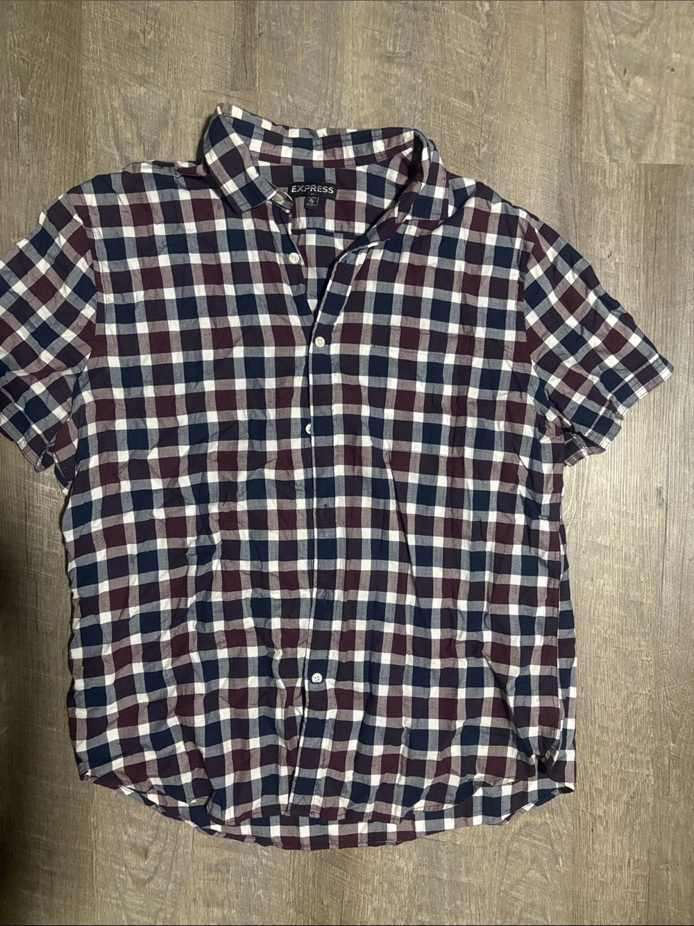 Express Men’s Short-Sleeve Plaid Button-Down Shirt - Burgundy/Navy/White
